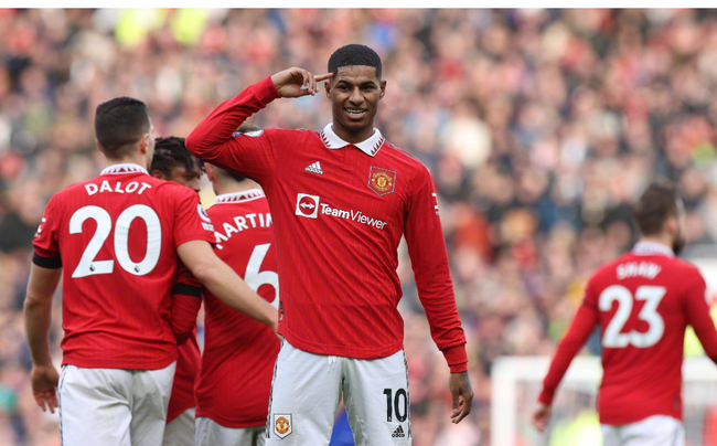 足球場上的 足球場上的